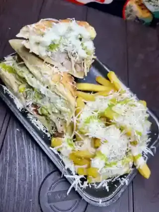 Chuzo Pan Pollo Ranchero